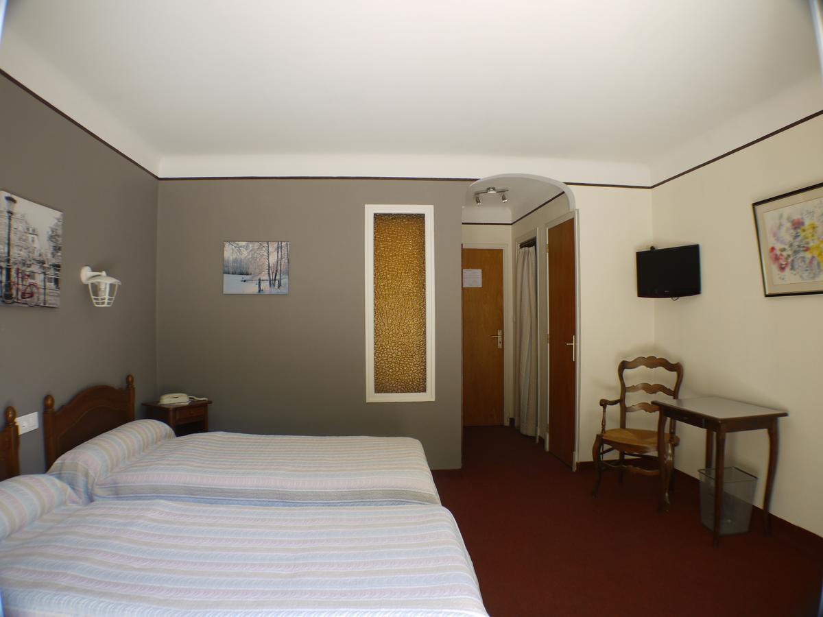 Hotel Le Castelet Ax-les-Thermes Exteriör bild