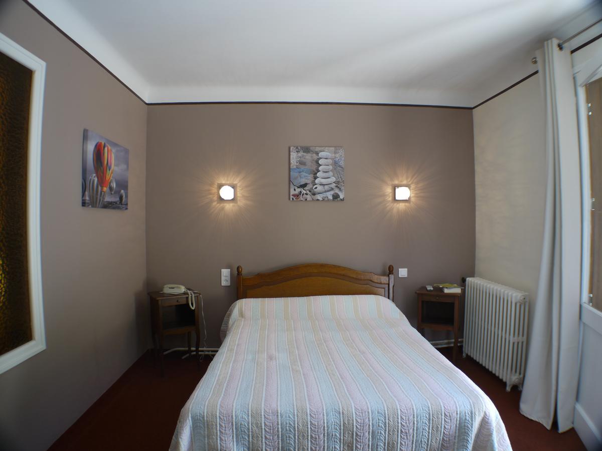 Hotel Le Castelet Ax-les-Thermes Exteriör bild